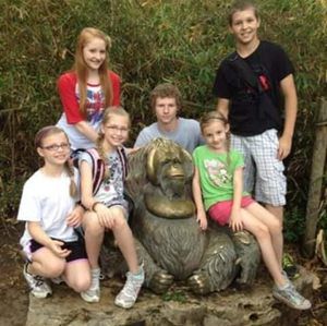 Meet your Posher, Alayna